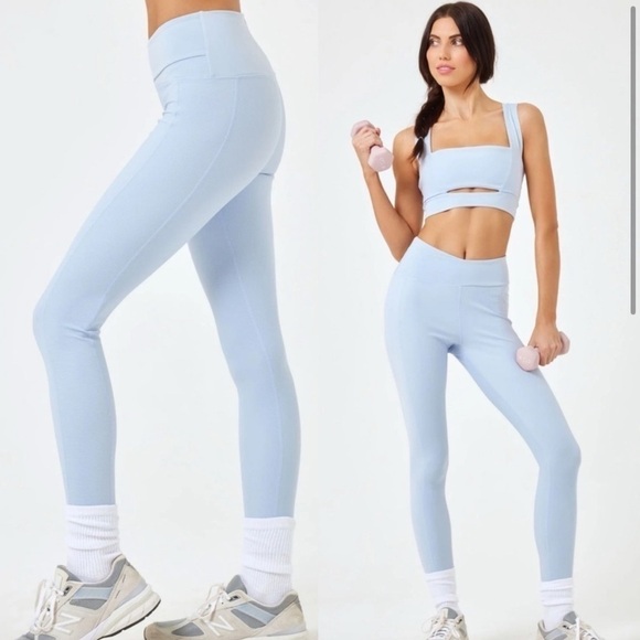 L*space Mercer Textured Ribbed Criss Cross Athletic Leggings in Mist. Size M - Picture 3 of 13